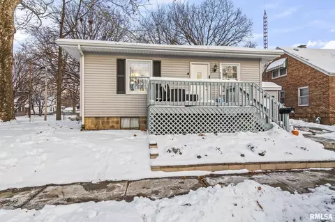 900 Griffiths Ave, Springfield, IL 62702