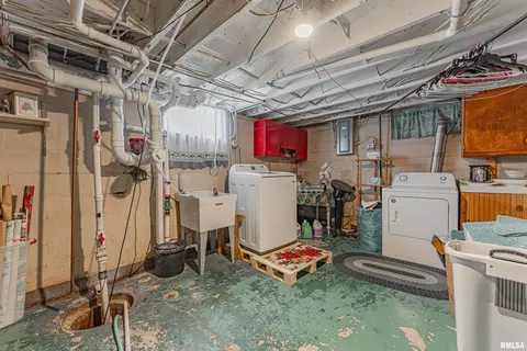 Other - 526 Comet Ave, Lincoln, IL 62656 photo 6 of 7