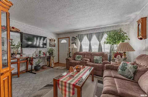 Other - 526 Comet Ave, Lincoln, IL 62656 photo 3 of 7