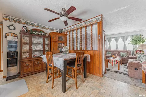 Dining - 526 Comet Ave, Lincoln, IL 62656 photo 1 of 1