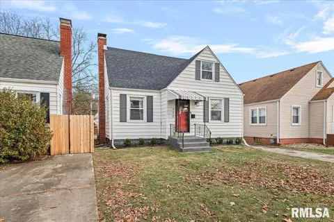 Exterior - 320 S Amos Ave, Springfield, IL 62704 photo 2 of 6