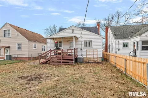 Exterior - 320 S Amos Ave, Springfield, IL 62704 photo 6 of 6