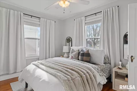 Bedroom - 320 S Amos Ave, Springfield, IL 62704 photo 4 of 4