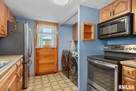 Other - 10 Royal Rd, Springfield, IL 62702 photo 5 of 8