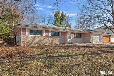 10 Royal Rd, Springfield, IL 62702