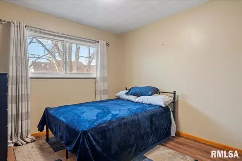 Bedroom - 10 Royal Rd, Springfield, IL 62702 photo 2 of 3