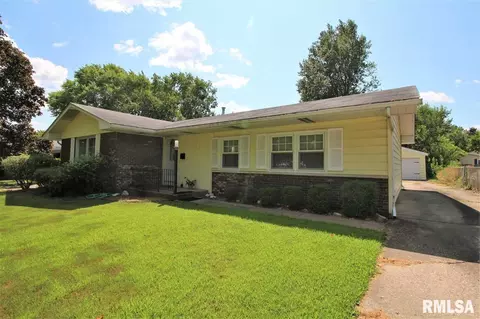 2909 Arlington Dr, Springfield, IL 62704 photo 2