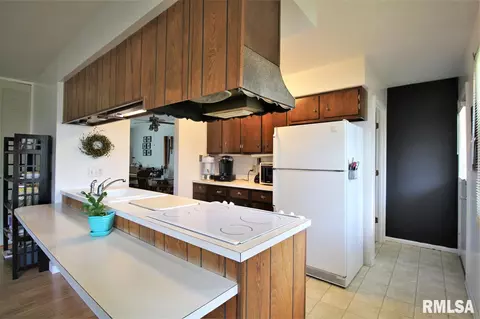 2909 Arlington Dr, Springfield, IL 62704 photo 7