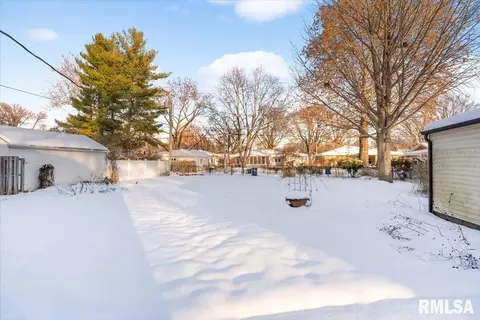 Exterior - 2336 S State St, Springfield, IL 62704 photo 1 of 5