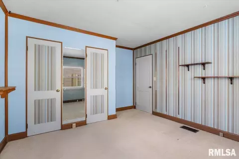 Bedroom - 2336 S State St, Springfield, IL 62704 photo 7 of 8