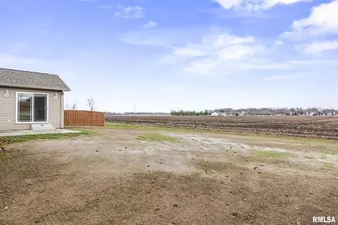 Exterior - 6200 Wind Tree Rd, Springfield, IL 62712 photo 6 of 6