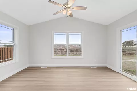 Other - 6200 Wind Tree Rd, Springfield, IL 62712 photo 2 of 9