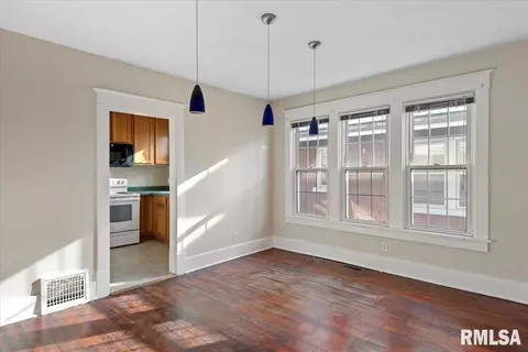 Other - 2036 S 4th St, Springfield, IL 62703 photo 3 of 4