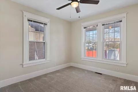 Bedroom - 2036 S 4th St, Springfield, IL 62703 photo 3 of 4