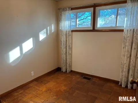 Bedroom - 3625 Sheffield Rd, Springfield, IL 62703 photo 2 of 2