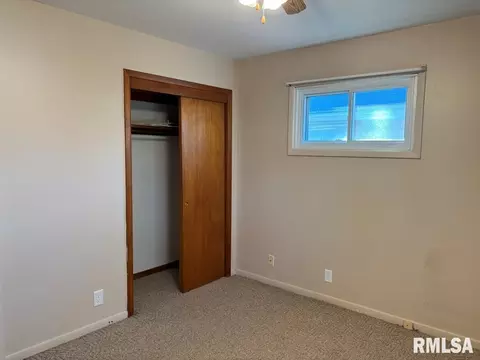 Bedroom - 3625 Sheffield Rd, Springfield, IL 62703 photo 1 of 2