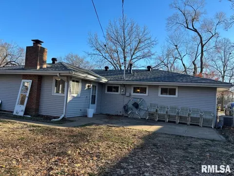 Exterior - 3625 Sheffield Rd, Springfield, IL 62703 photo 2 of 3