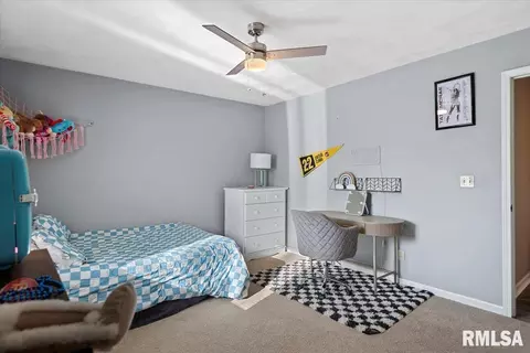 Bedroom - 2520 Argonne Ave, Springfield, IL 62704 photo 6 of 8
