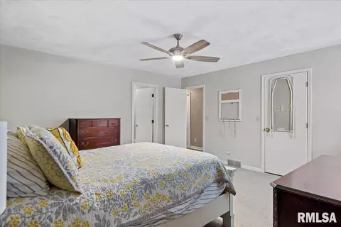 Bedroom - 2520 Argonne Ave, Springfield, IL 62704 photo 3 of 8