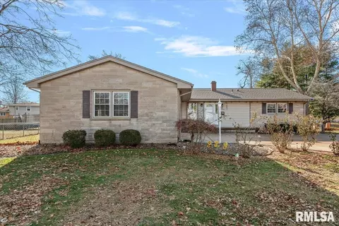 Exterior - 2308 Westview Dr, Springfield, IL 62704 photo 1 of 6