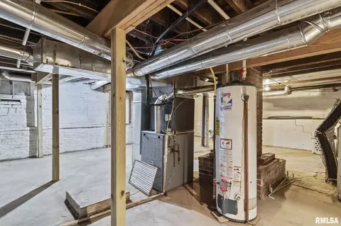 Other - 631 W Edwards St, Springfield, IL 62704 photo 6 of 8