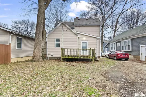Exterior - 631 W Edwards St, Springfield, IL 62704 photo 5 of 5