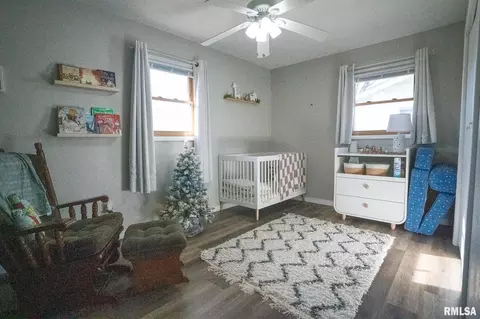 2212 W Washington St, Springfield, IL 62702 photo 9