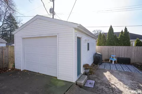 2212 W Washington St, Springfield, IL 62702 photo 19