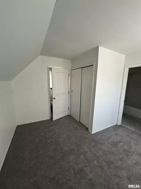 Bedroom - 318 S State St, Springfield, IL 62704 photo 8 of 8