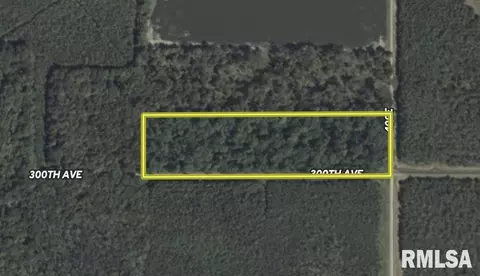 300 Th Ave, Sumner, IL 62466
