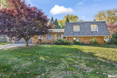 21 Red Oak Ln, Springfield, IL 62712