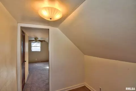 Entry Way - 1908 N 19th St, Springfield, IL 62702 photo 2 of 2