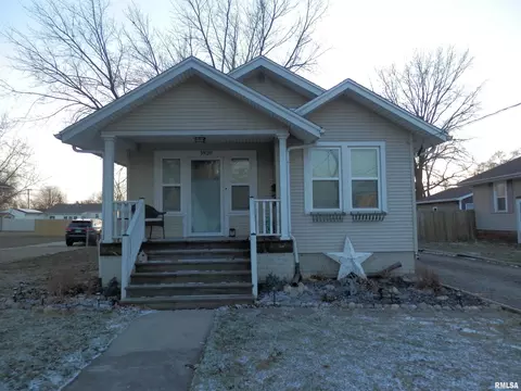 1828 Baird Ave, Galesburg, IL 61401