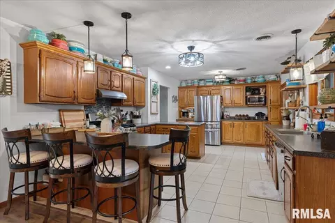 Kitchen - 641 Foxtail Ln, Springfield, IL 62707 photo 1 of 4