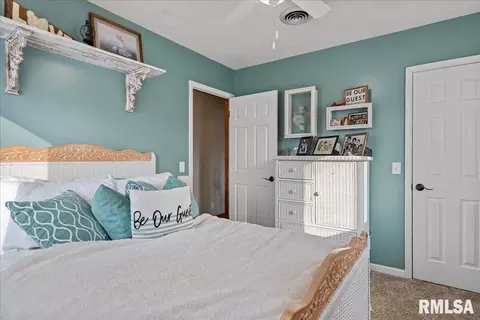 Bedroom - 641 Foxtail Ln, Springfield, IL 62707 photo 4 of 5