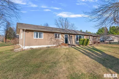 641 Foxtail Ln, Springfield, IL 62707