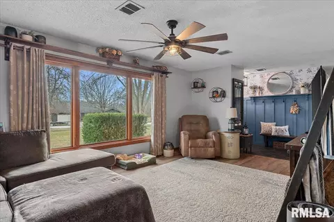 Other - 641 Foxtail Ln, Springfield, IL 62707 photo 7 of 16