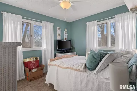 Bedroom - 641 Foxtail Ln, Springfield, IL 62707 photo 3 of 5
