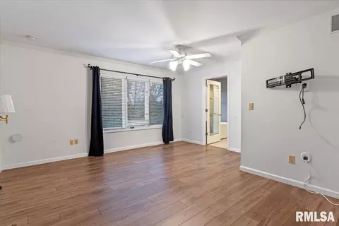 1710 Devonwood Dr, Springfield, IL 62704 photo 21