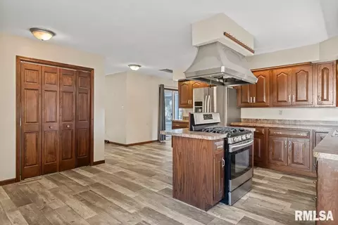 161 Cypress Point Dr, Springfield, IL 62704 photo 12