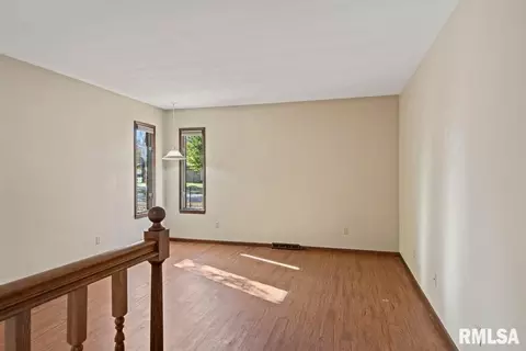 161 Cypress Point Dr, Springfield, IL 62704 photo 10