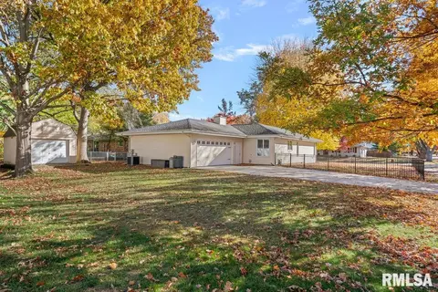 161 Cypress Point Dr, Springfield, IL 62704 photo 5