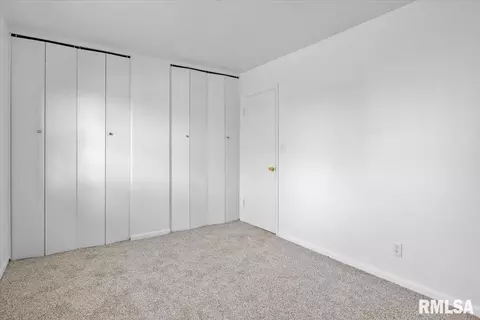Bedroom - 1820 Fairmont Dr, Springfield, IL 62702 photo 2 of 7
