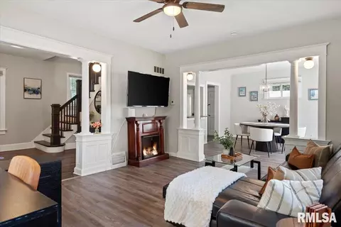 Living - 112 N Macarthur Blvd, Springfield, IL 62702 photo 1 of 2