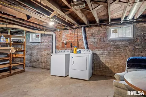 Other - 112 N Macarthur Blvd, Springfield, IL 62702 photo 2 of 2