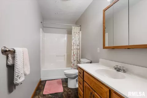 3053 Twin Lakes Dr, Springfield, IL 62707 photo 15