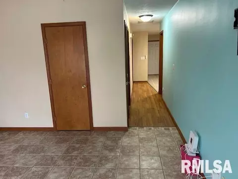 Entry Way - 3136 Lakeshire Dr, Springfield, IL 62707 photo 1 of 1