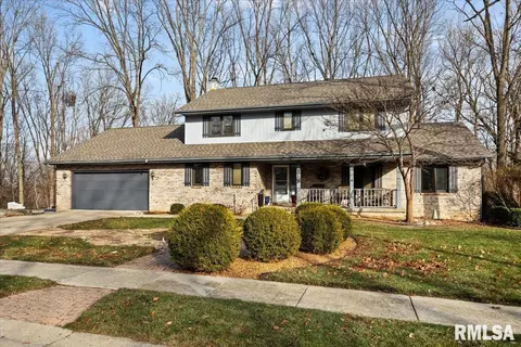 3709 W Bluffs Rd, Springfield, IL 62711