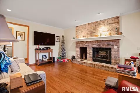 3709 W Bluffs Rd, Springfield, IL 62711 photo 10