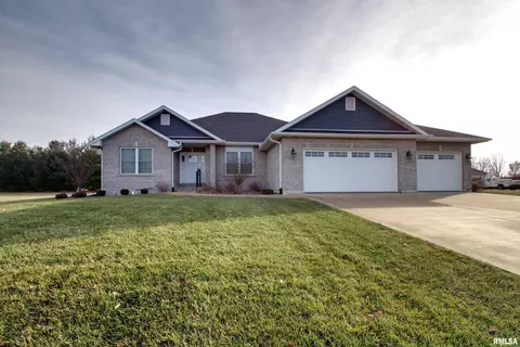 829 S 43rd St, Quincy, IL 62305
